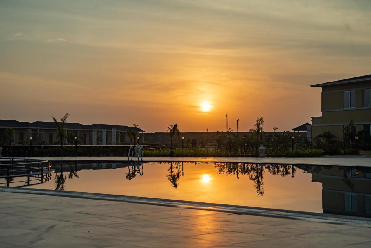 Hawthorn Suites By Wyndham Dwarka Dwarka (Gujarat) Exterior foto